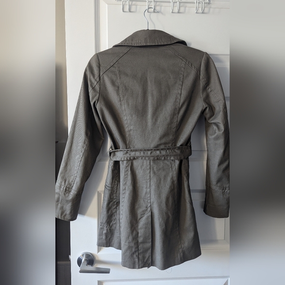 H&M Trench Coat - Picture 3 of 3